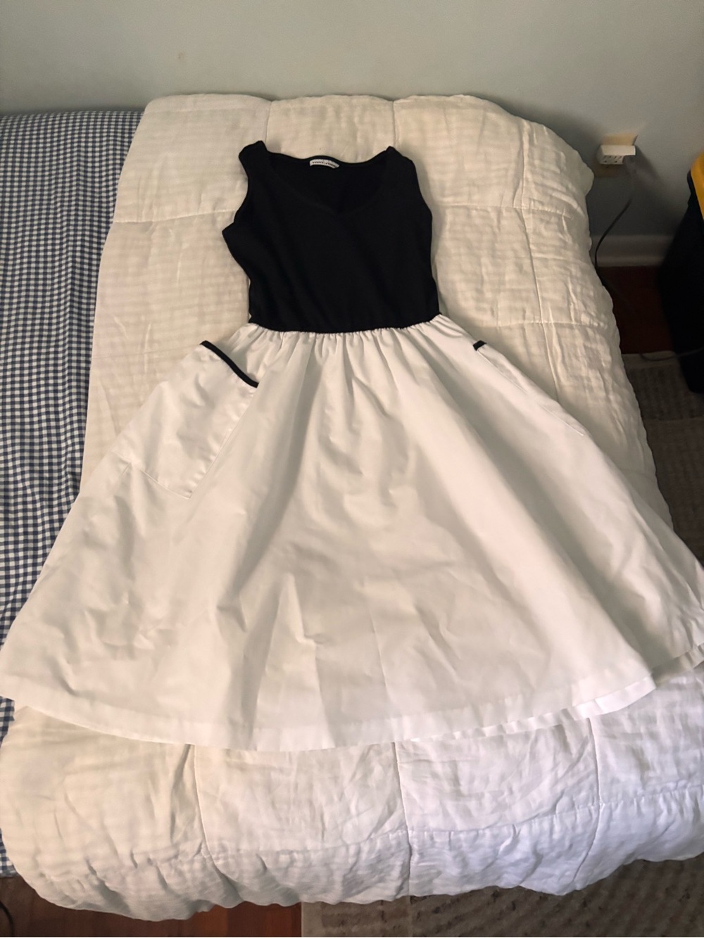 Vintage 1980s Toni Todd Sleeveless Black Bodice White Midi Skirt Dress